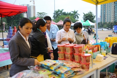儋州首屆儋耳集市節成功舉辦，市民文化廣場上演城市生活新體驗